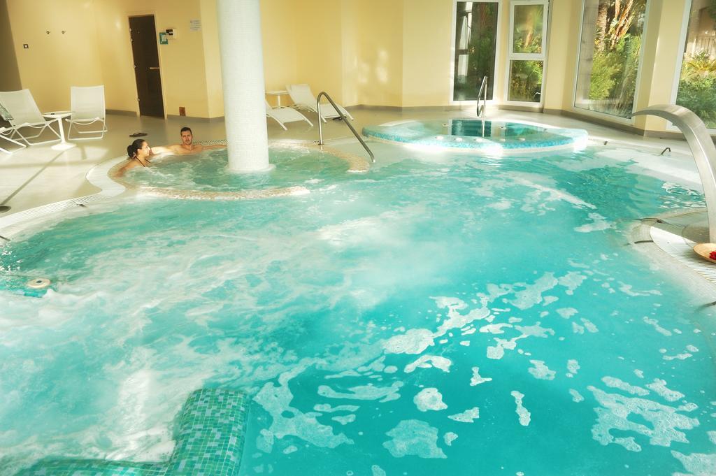 Hotel Tematico Costa Del Sol 토레몰리노스 외부 사진
