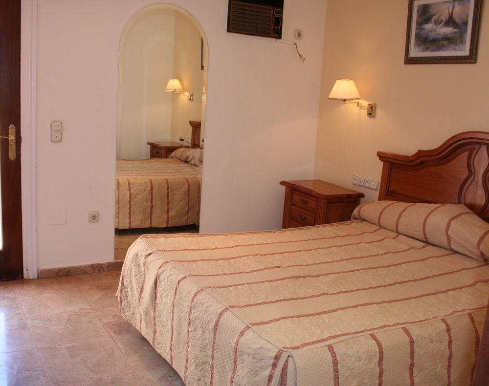 Hotel Tematico Costa Del Sol 토레몰리노스 외부 사진
