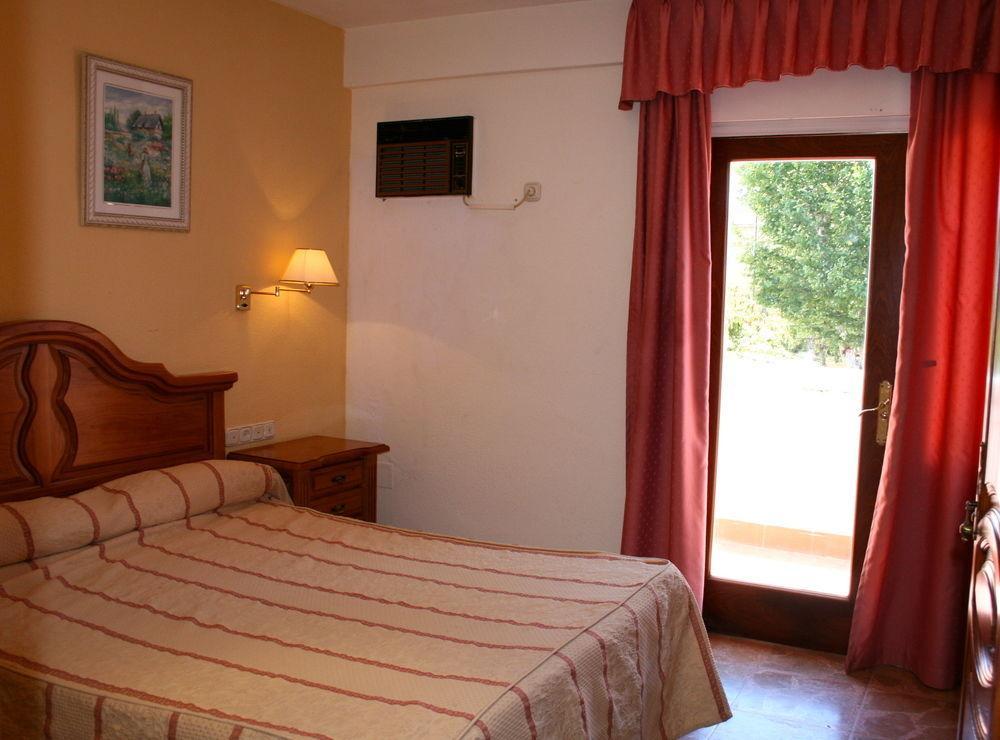 Hotel Tematico Costa Del Sol 토레몰리노스 외부 사진